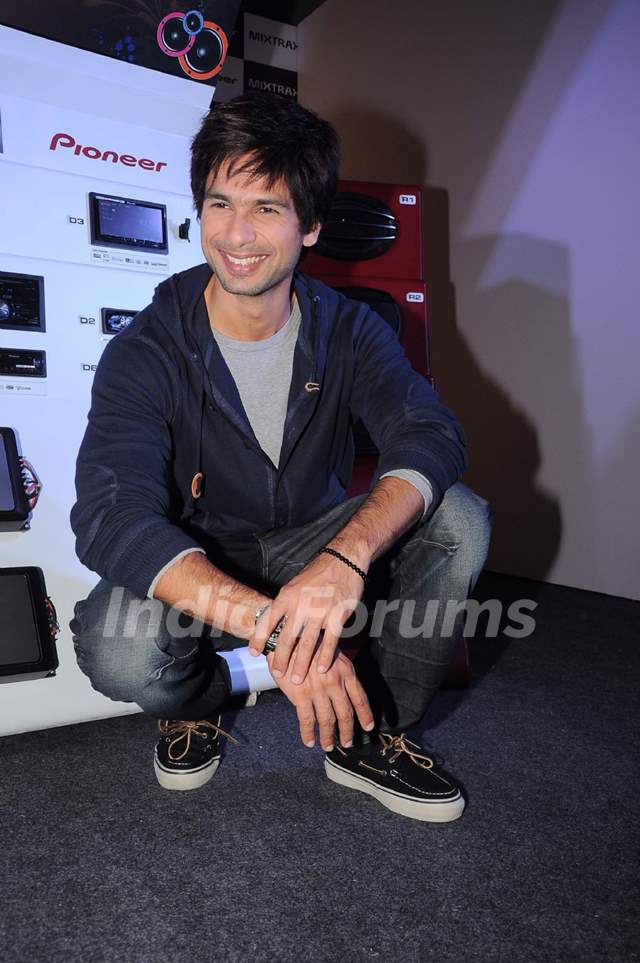 Shahid Kapoor promotes Pioneer at JW Marriott in Mumbai