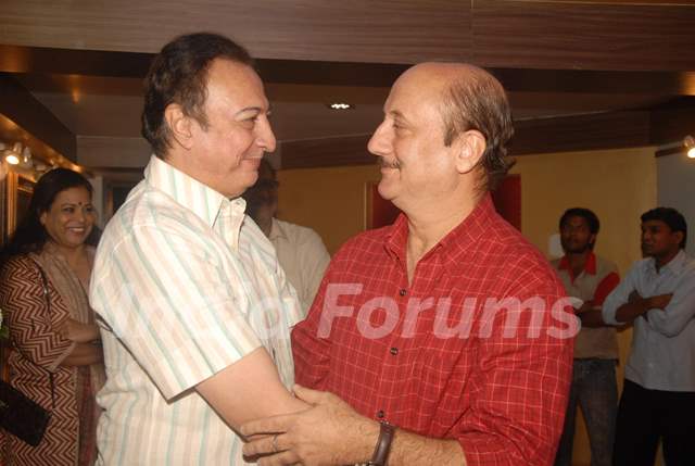 Chautha of Anupam Kher's late father Pushkarnath Kher at the ISKCON