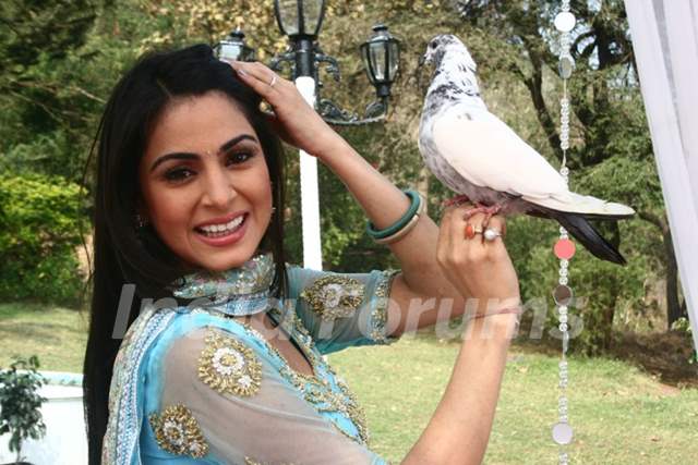 Shraddha Arya on the sets of Main Lakshmi Tere Aagan Ki