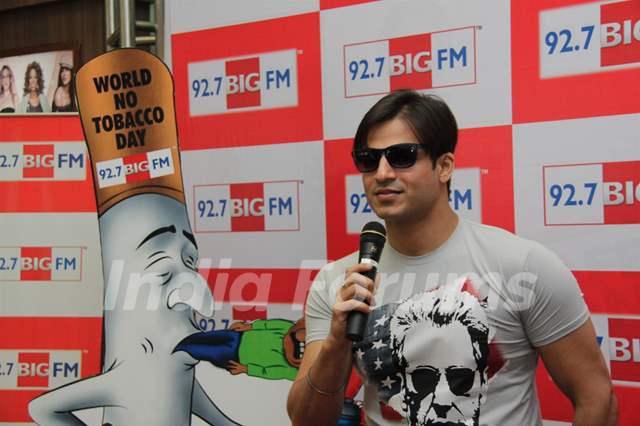 Vivek Oberoi Flags Off ‘Cigarette Bhujao Life Banao’ Campaign