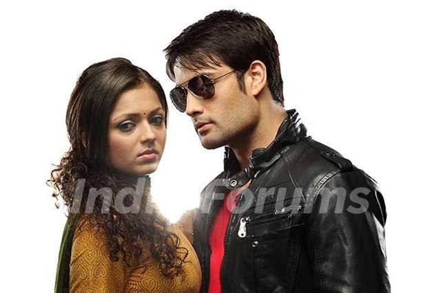 Drashti Dhami  and Vivian Dsena in Madhubala