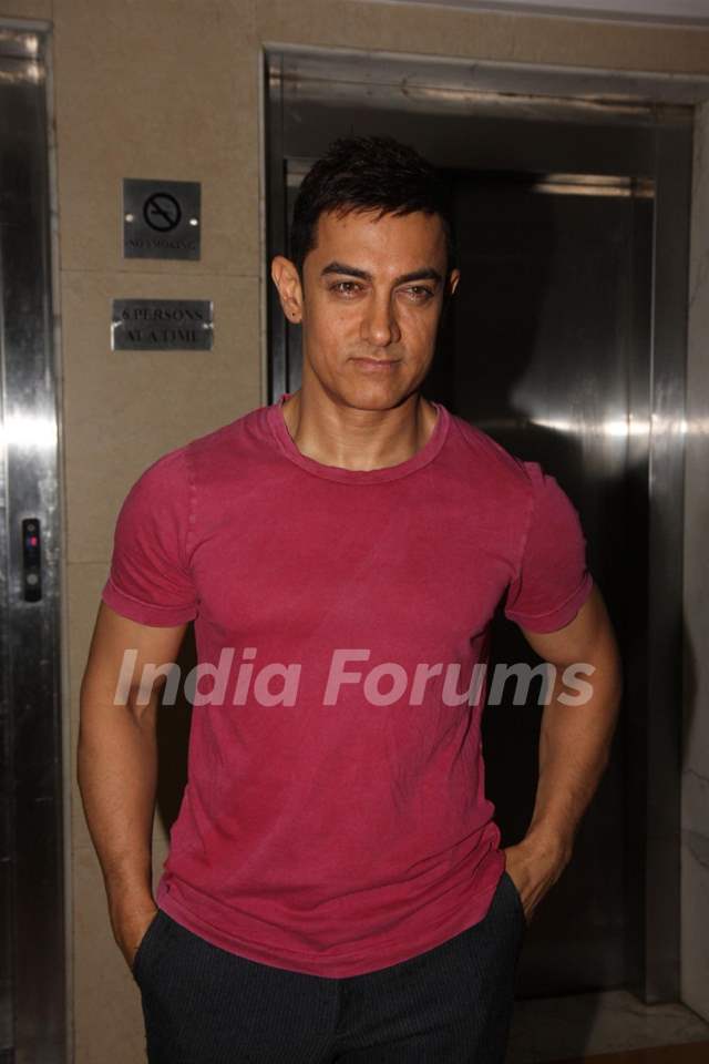 Aamir Khan holds press conference over the issue of female foeticide