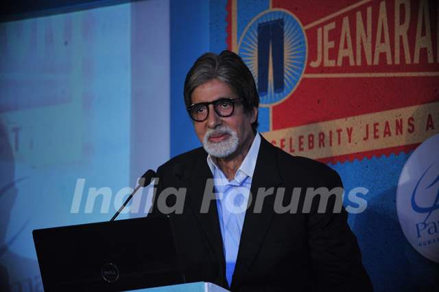 Amitabh Bachchan on behalf of Parikrma Foundation launches Jeanathon