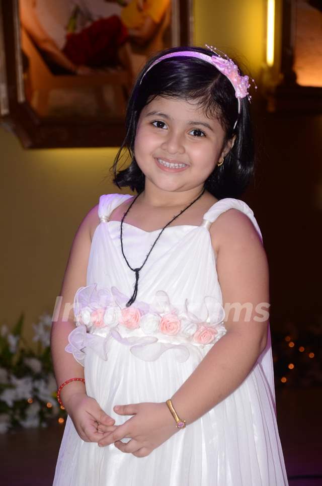 Amrita Mukherjee as Pihu in Bade Acche Lagte Hain