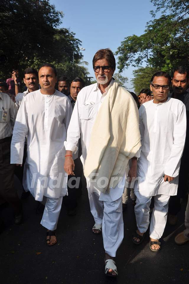 Anil Ambani, Amitabh Bachchan at funeral of Shiv Sena Supreme Balasaheb Thackeray at Shivaji Park in Mumbai.