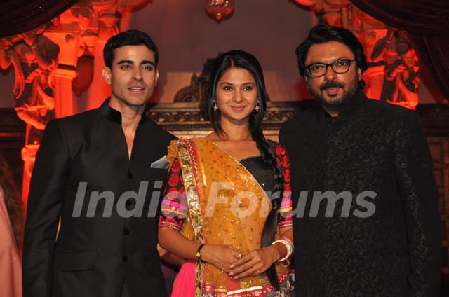 Gautam Rode, Jennifer Winget with Sanjay Leela Bhansali