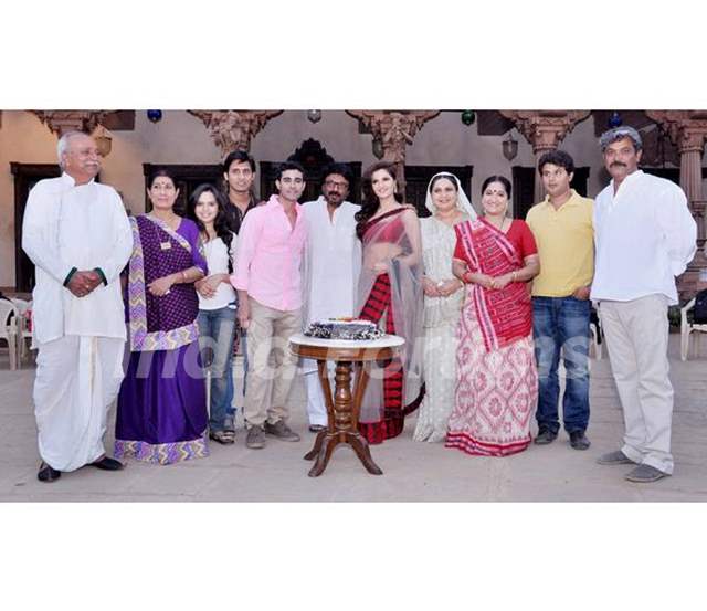 Gautam Rode,Monica Bedi and Sanjay Leela Bhansali with the cast of Saraswatichandra