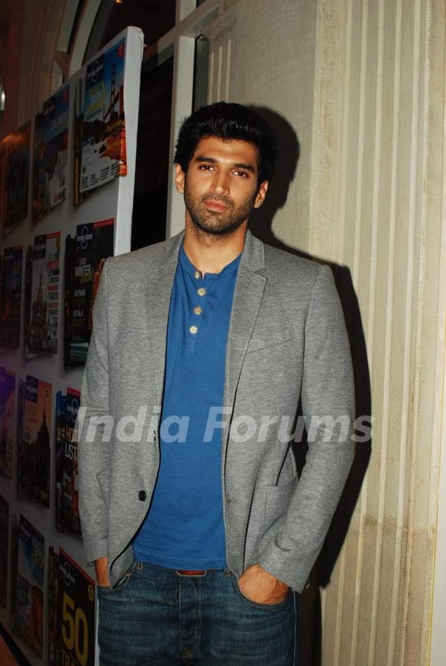 Aditya Roy Kapoor at Lonely Planet Magazine India Travel Awards 2013