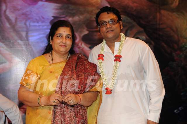 Deepak Pandit  with Anuradha Paudwal at the festival