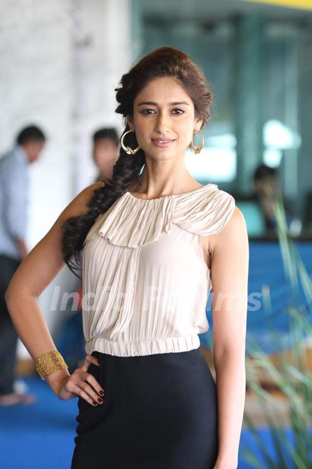 Ileana D cruz at the PHATA POSTER NIKLA HERO press meet Photo