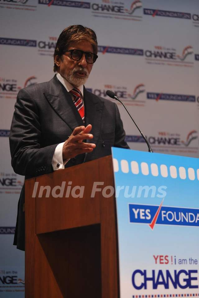 Amitabh Bachchan at the inauguration of 'Yes! I am the Change' Film Festival