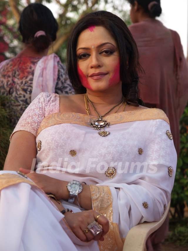 Seema Kapoor in Bidaai