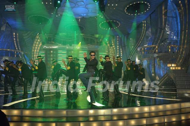 Salman Khan doing stage perfomance
