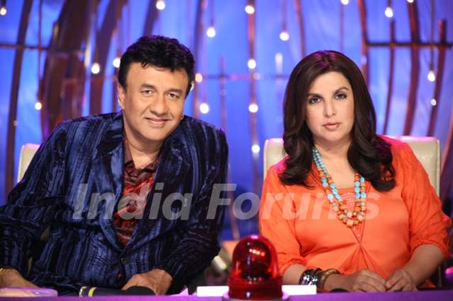 Anu Malik and Farah Khan judging