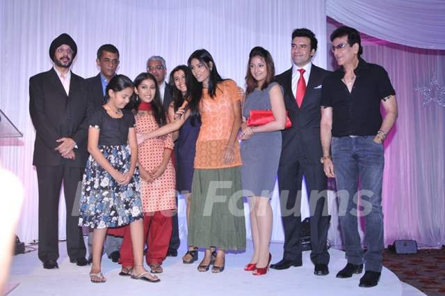 The cast and crew at the launch of Bayttaab Dil Kee Tamanna Hai