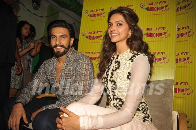 Ranveer and Deepika at Ram Leela promotions at 98.3 Radio Mirchi