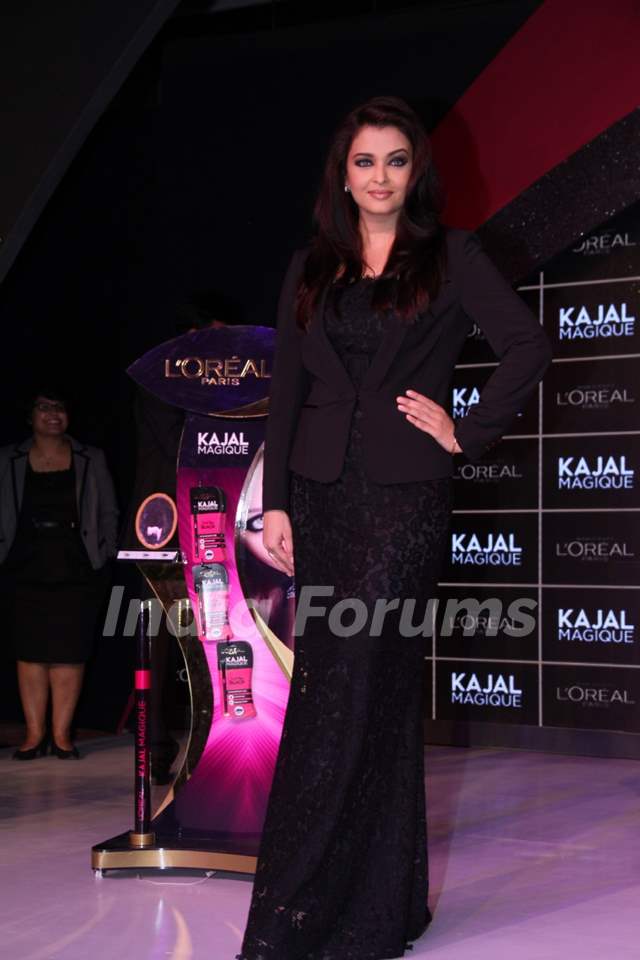 Aishwarya Rai and L'Oreal Paris Launch Kajal Magique