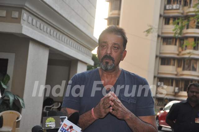 Sanjay Dutt addresses the press after coming out in parole