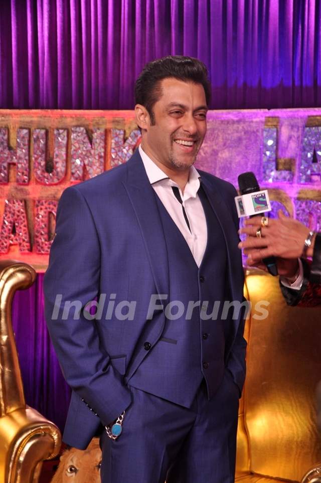 Salman Khan Was Seen At The 59th Idea Filmfare Awards 2013 Media 