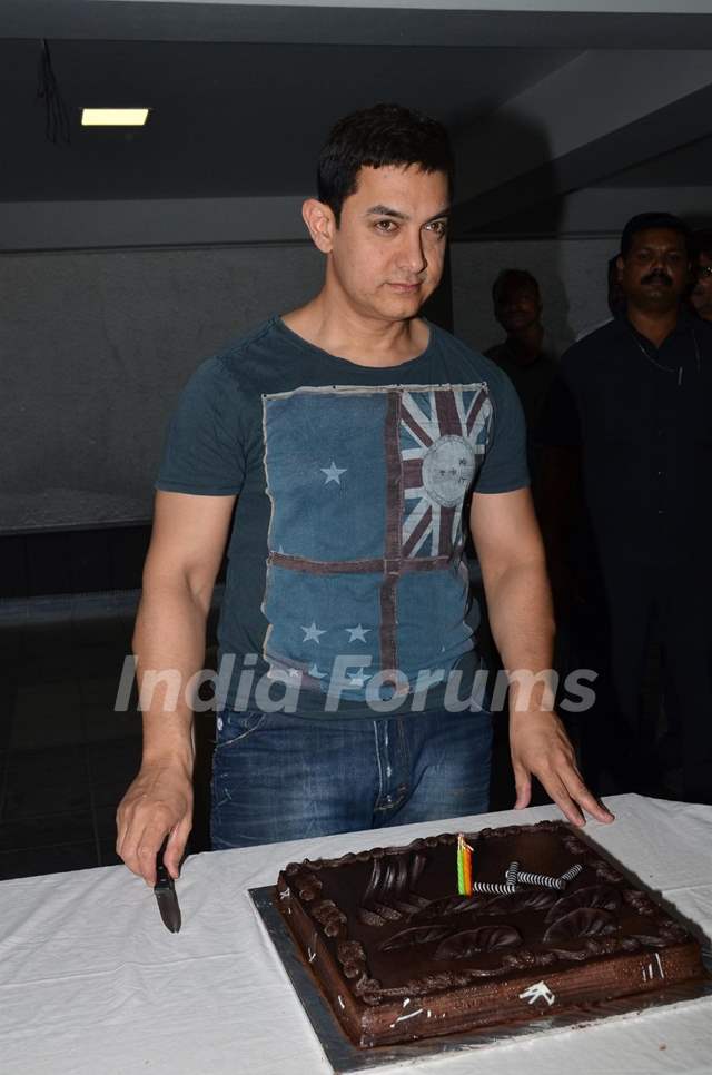 Aamir Khan celebrates his 49th birthday with the Media