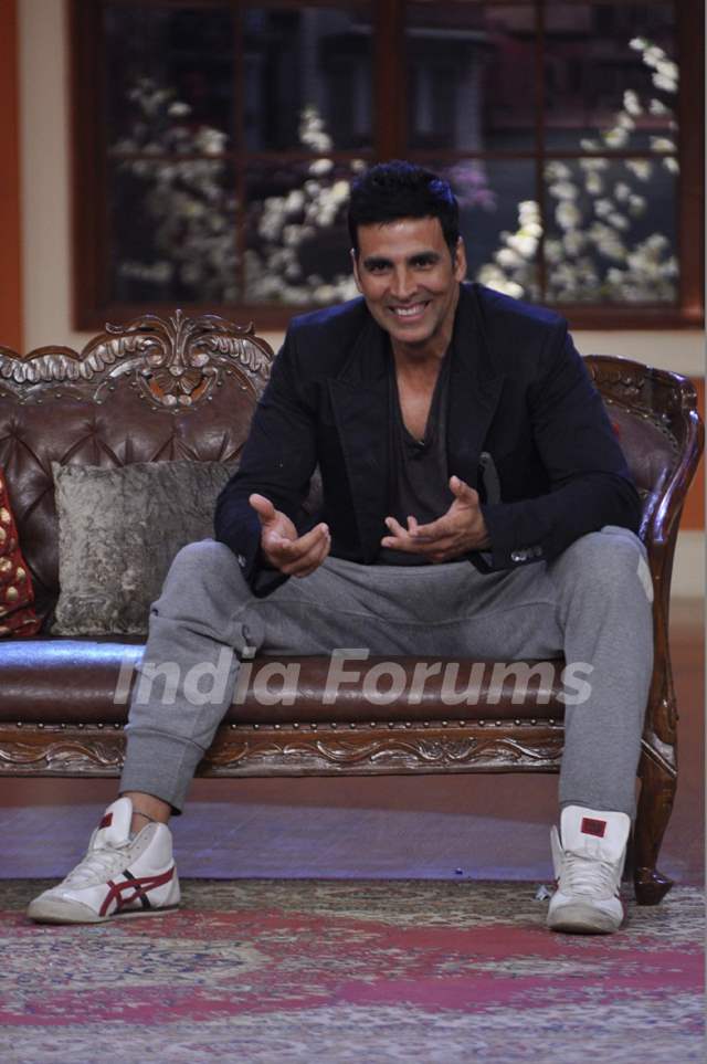 Akshay Kumar on Comedy Nights With Kapil