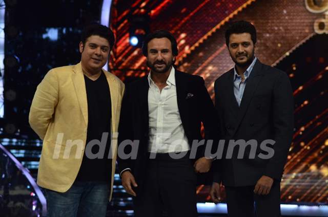 Promotion of Humshakals on Jhalak Dikhhla Jaa 7