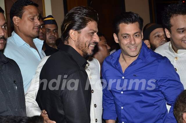 Shah Rukh Khan and Salman Khan at Baba Siddiqie's Iftar Party