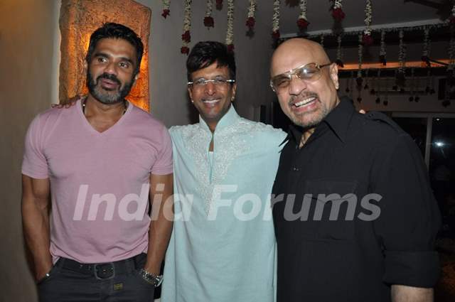 Suniel Shetty and Bharat Dabolkar with Jawed Jaffery at his Rocking EID Bash