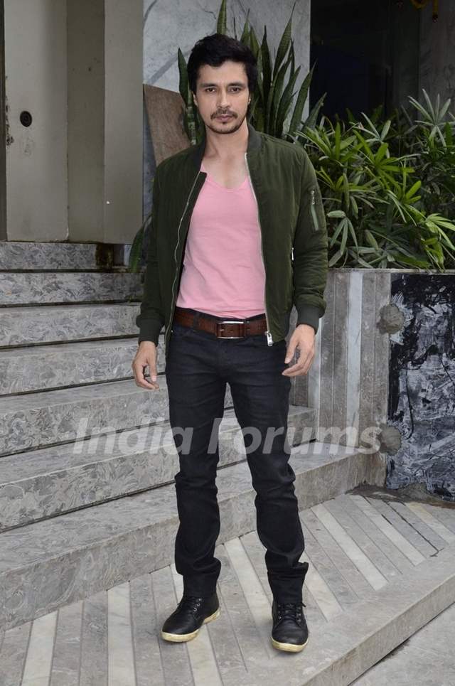 Darshan Kumar at the Promotions of Mary Kom at Reliance Outlet