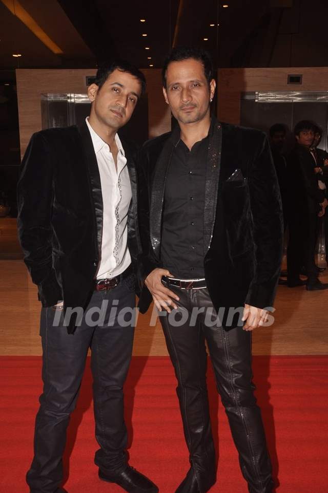 Meet Brothers pose for the media at Medscapeindia Awards 2014