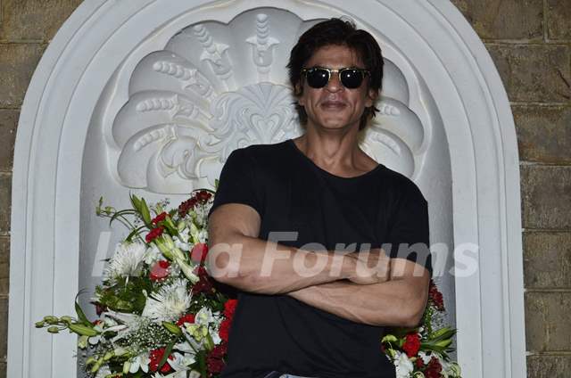 King Khan Celebrates his Birthday with Media