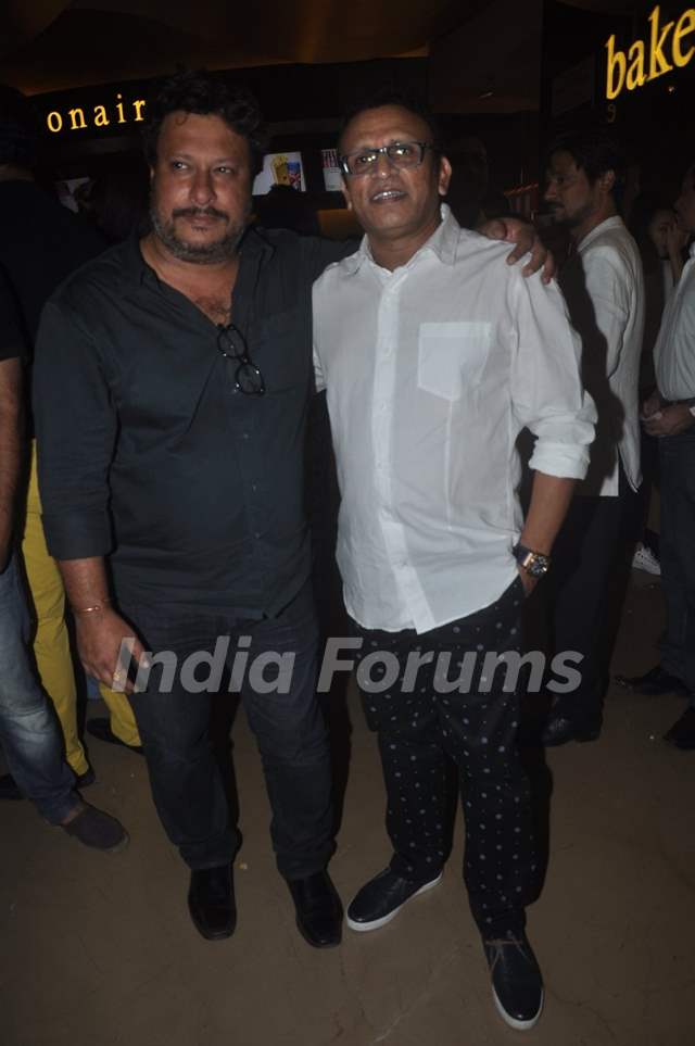 Anu Kapoor poses with Tigmanshu Dhulia at the Premier of The Shaukeens