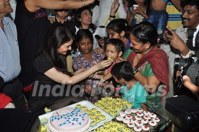 Happy Birthday Aishwarya Cake Candle - Greet Name