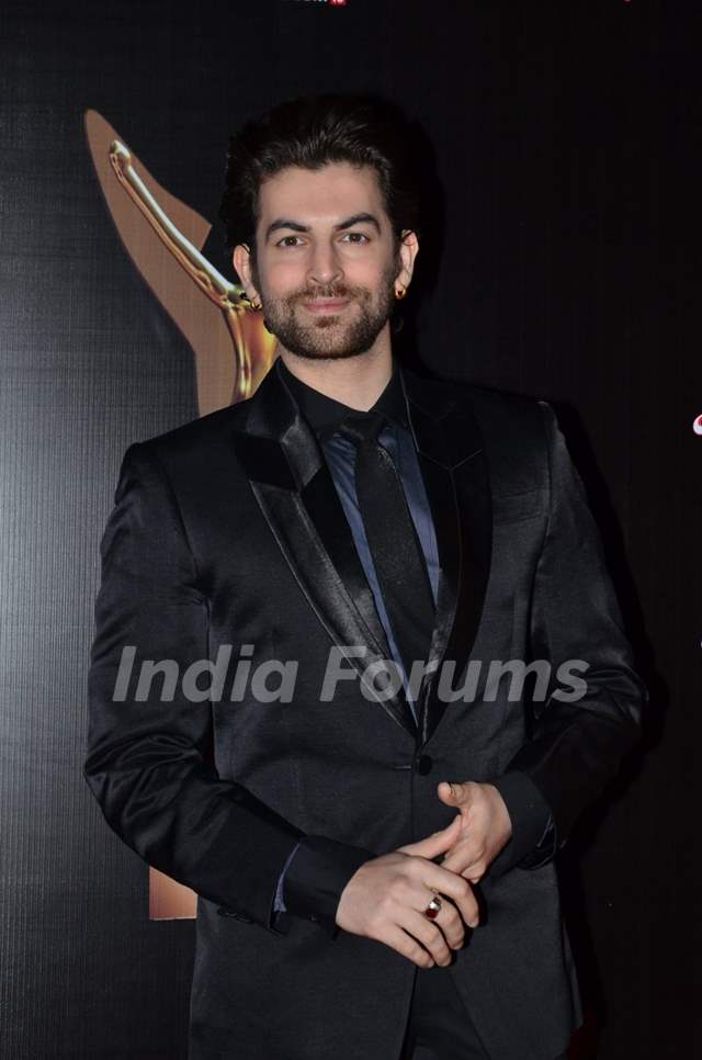 Neil Nitin Mukesh poses for the media at Sansui Stardust Awards Red Carpet