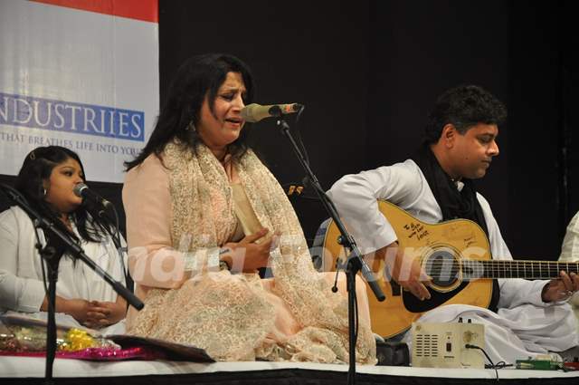 Kavita Seth performs at her Fund Raiser Concert for Alert India