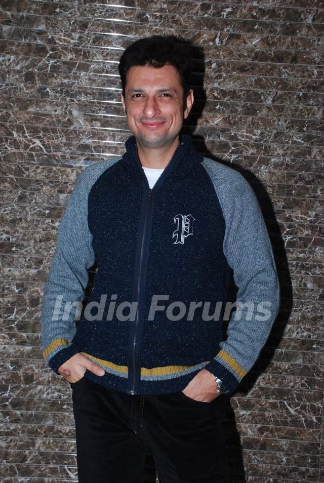 Rushad Rana poses for the media at the Success Bash of Kaisi Yeh Yaariyan