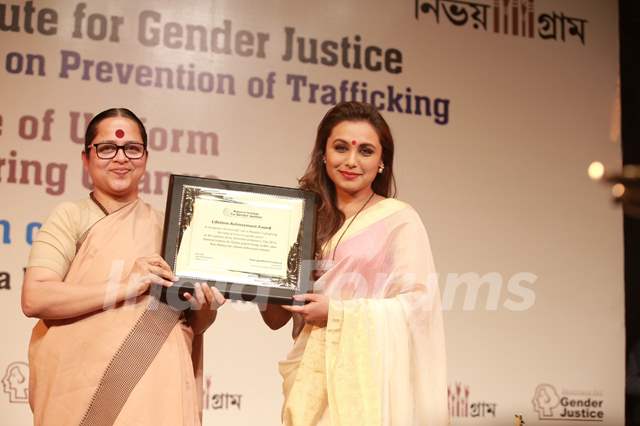 Rani Mukherjee Awarded by the National Institute of Gender Justice