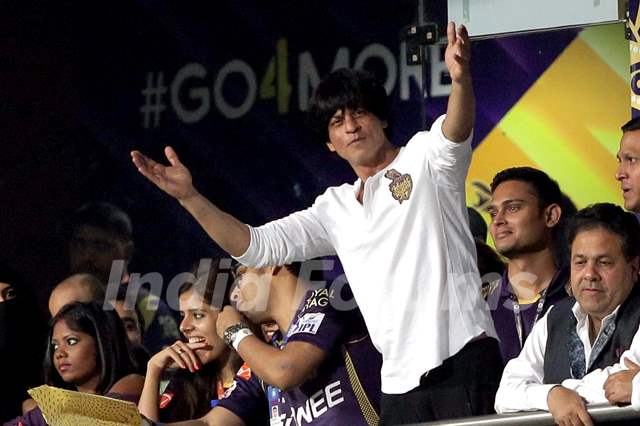 Shah Rukh Khan poses for the camera at the 1st Match of KKR