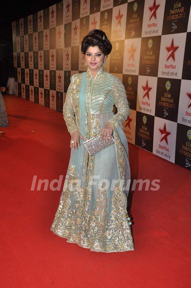 Sneha Wagh poses for the media at Star Parivaar Awards 2015