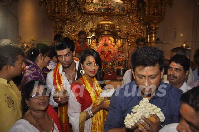 Mugdha Godse and Kushal Tandon Snapped at Siddhivinayak