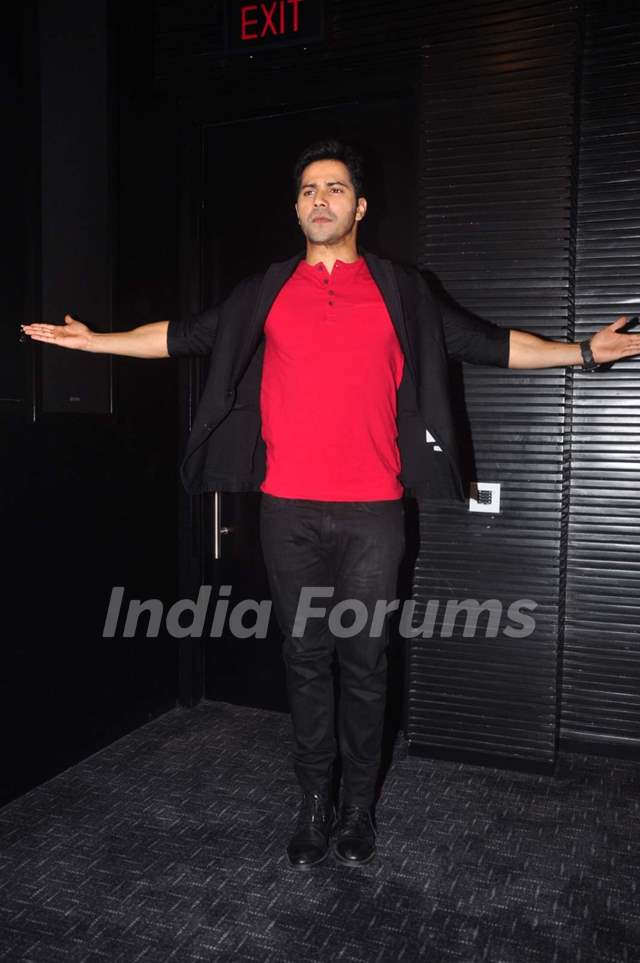 Looks Like Taandav Pose! - Varun Dhawan Promotes ABCD 2