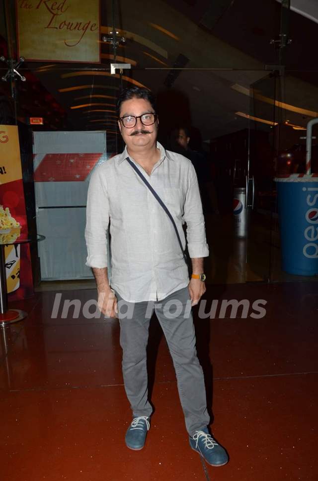 Vinay Pathak at Premiere of Gour Hari Dastaan Media