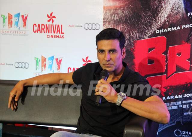 Akshay Kumar Promotes Brothers at Carnival Cinemas,Indore