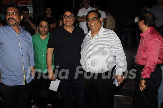 Vashu Bhagnani and Satish Kaushik at Special Screening of Kis Kisko Pyaar Karoon
