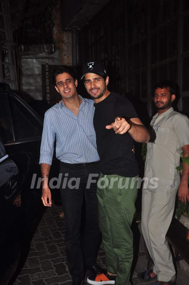 Sidharth Malhotra Was Spotted At A Suburban Restaurant With His Brother Harshad Media