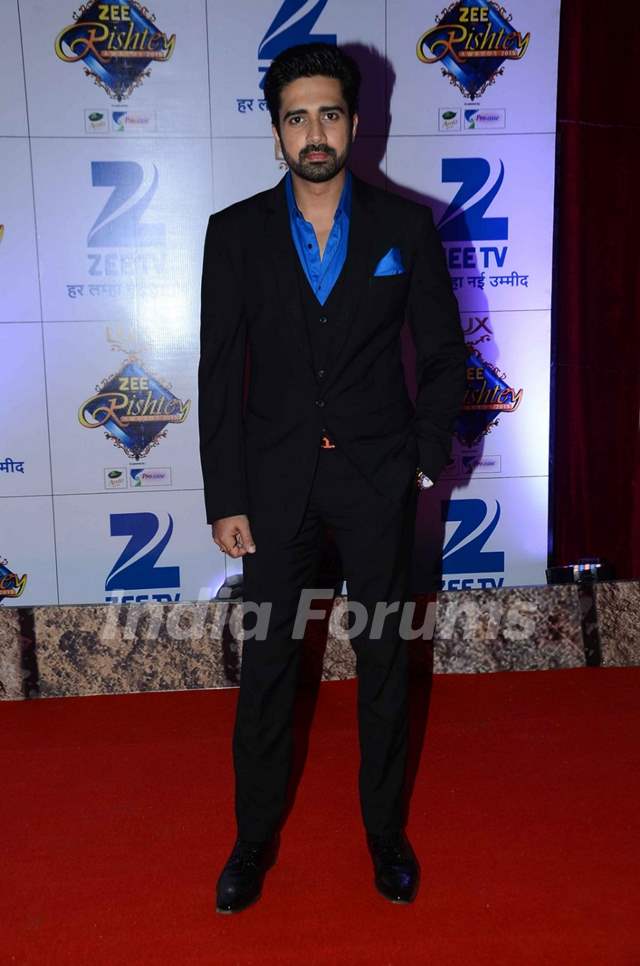 Avinash Sachdev at Zee Rishtey Awards 2015