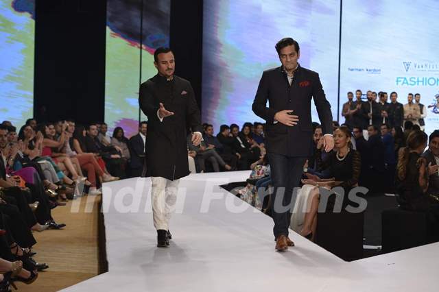 The 'Nawab' Saif Ali Khan Walks for Raghavendra Rathore Media