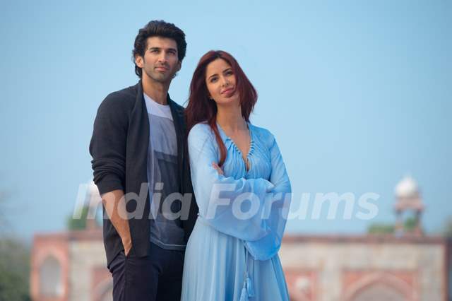 A still of Katrina Kaif and Aditya Roy Kapur in Fitoor