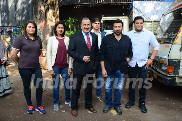 Promotions of Ghayal Once Again on CID