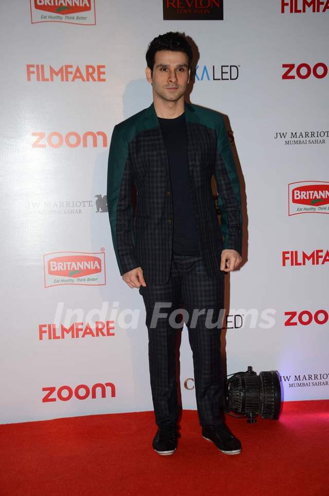 Girish Kumar at Filmfare Awards - Red Carpet